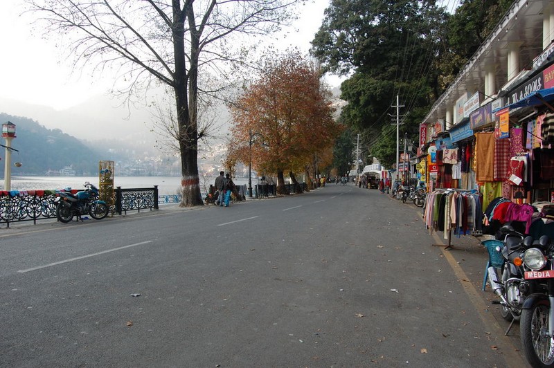 mall-road-img